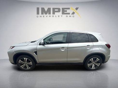 Used 2024 Mitsubishi Outlander Sport SE AWD/4WD image 2