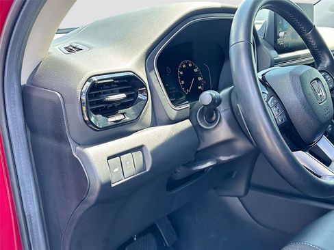 Used 2025 Honda Pilot EX-L image 10
