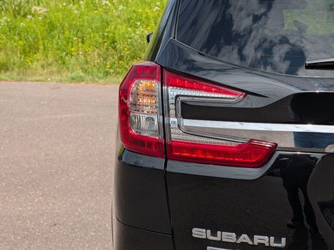 Used 2024 Subaru Ascent Limited AWD/4WD image 17