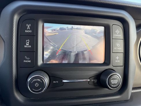 Used 2018 Jeep Wrangler Unlimited Sport S image 14