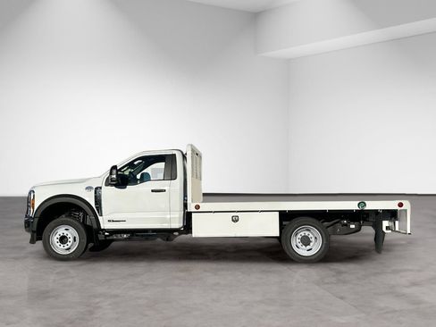 Used 2024 Ford F550 2WD Regular Cab Super Duty w/ XL Chrome Package image 3