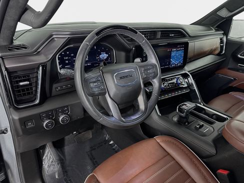 Used 2023 GMC Sierra 1500 Denali Ultimate image 10