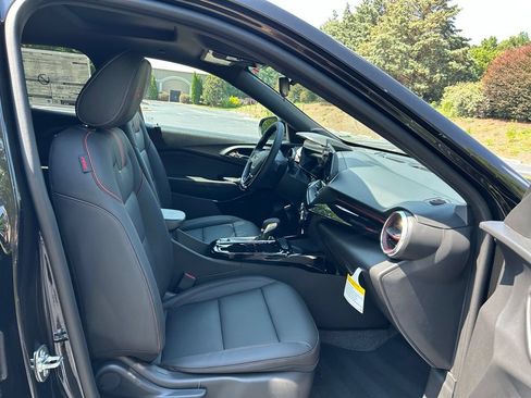 New 2026 Chevrolet Trax RS w/ Sunroof Package FWD image 50