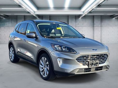 Used 2022 Ford Escape Titanium w/ Titanium Elite Package image 3