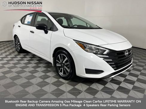 Certified 2025 Nissan Versa S w/ S Plus Package FWD image 1