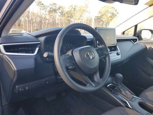 Certified 2025 Toyota Corolla LE image 15