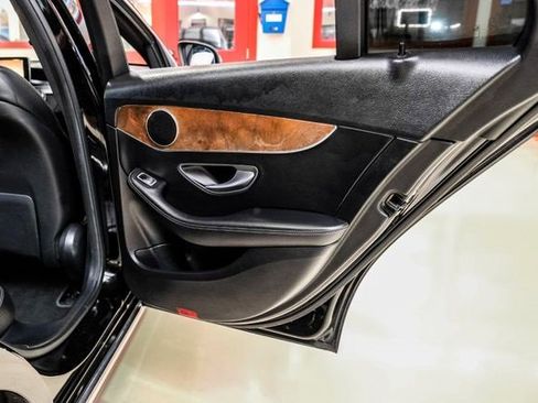 Used 2018 Mercedes-Benz C 300 Sedan image 39