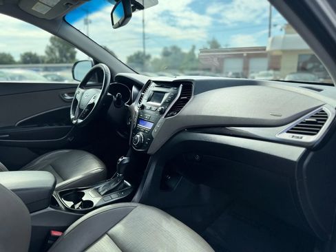 Used 2014 Hyundai Santa Fe GLS image 26
