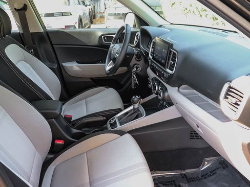Used 2023 Hyundai Venue SEL w/ Cargo Package FWD image 18