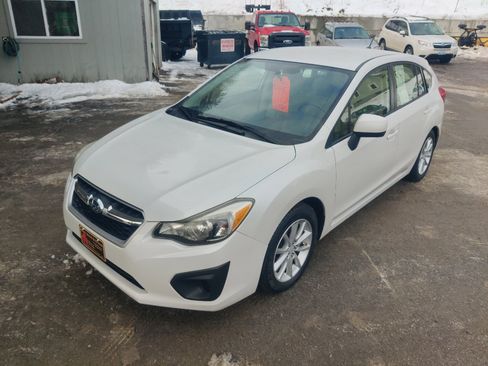 Used 2012 Subaru Impreza 2.0i Premium w/ All-Weather Pkg image 2