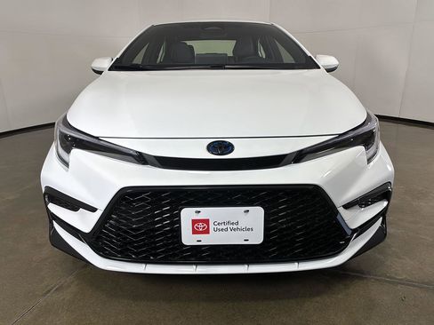 Used 2025 Toyota Corolla SE w/ SE Premium Package AWD/4WD image 6