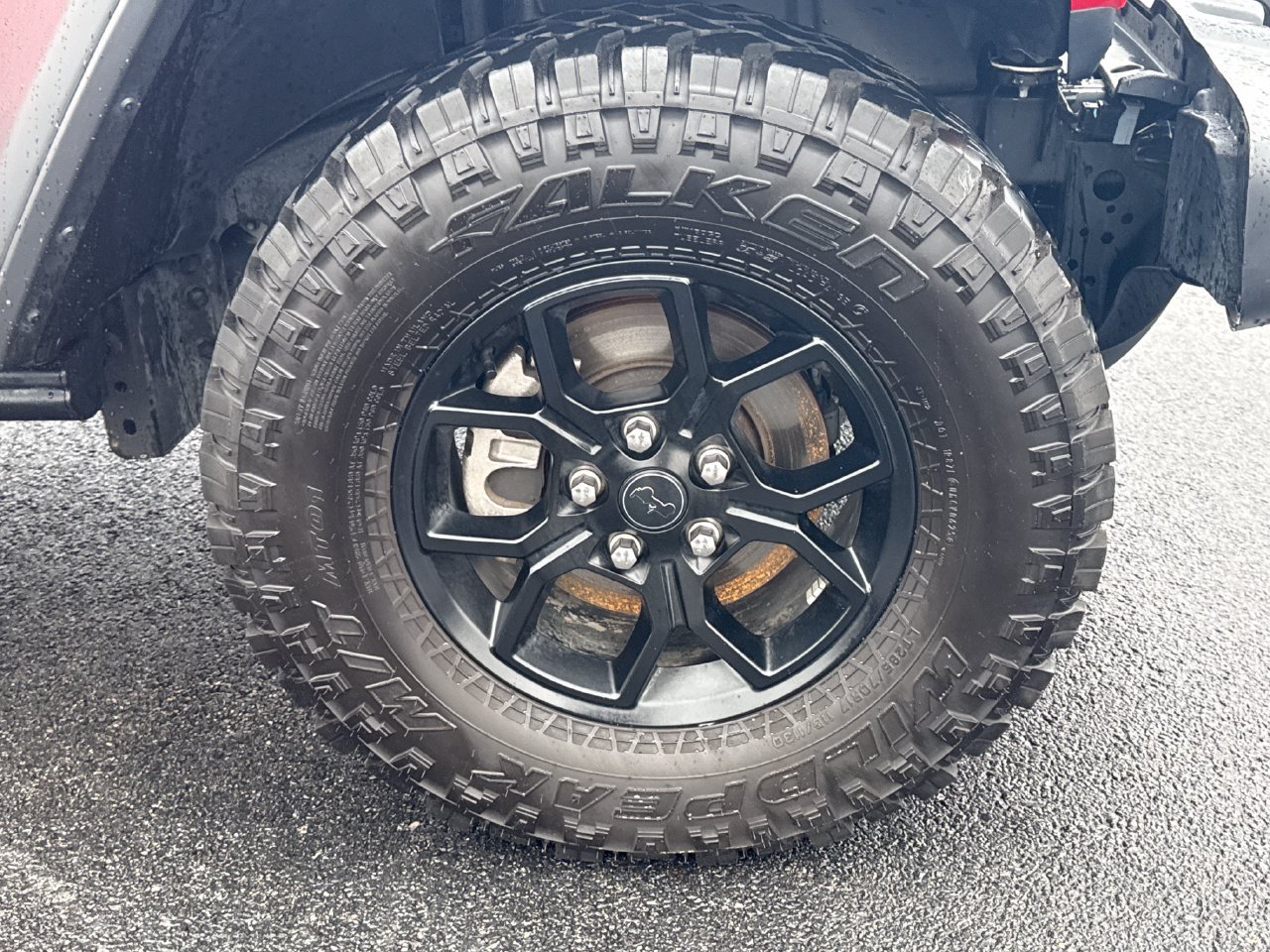 Used 2025 Jeep Wrangler Sport AWD/4WD image 9