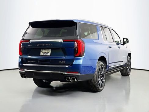 New 2026 GMC Yukon XL Denali w/ Denali Reserve Package image 7