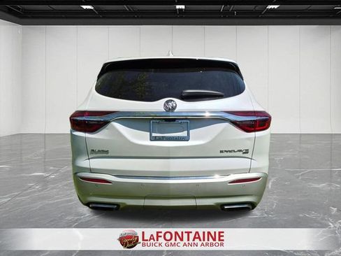 Used 2018 Buick Enclave Avenir w/ Trailering Package AWD/4WD image 4