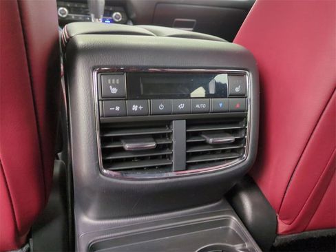 Used 2023 MAZDA CX-9 Carbon Edition image 26