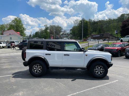 Used 2024 Ford Bronco Badlands AWD/4WD image 4