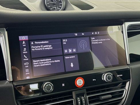 New 2026 Porsche Macan Turbo image 18