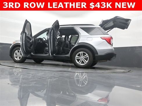 Used 2024 Ford Explorer XLT w/ Equipment Group 202A image 53