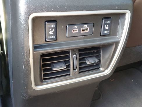 Used 2021 Nissan Murano Platinum image 25