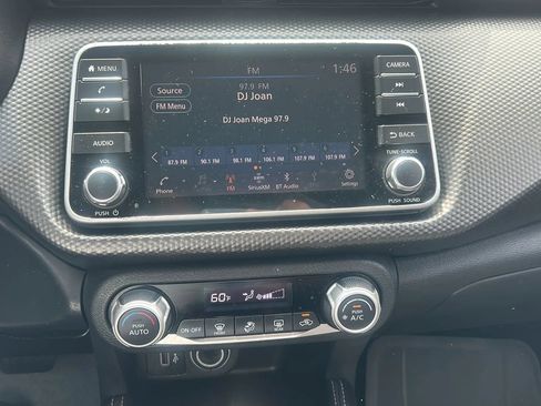 Used 2019 Nissan Kicks SV FWD image 19