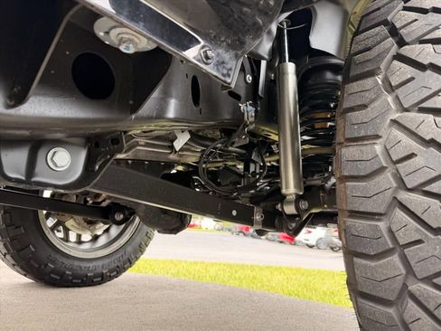 Used 2021 Jeep Gladiator Overland w/ Popular Equipment Package AWD/4WD image 18