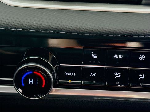 New 2026 Chevrolet Equinox LT w/ Convenience Package II image 15