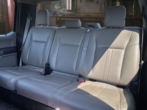 Used 2018 Ford F150 XLT w/ Equipment Group 301A Mid image 12