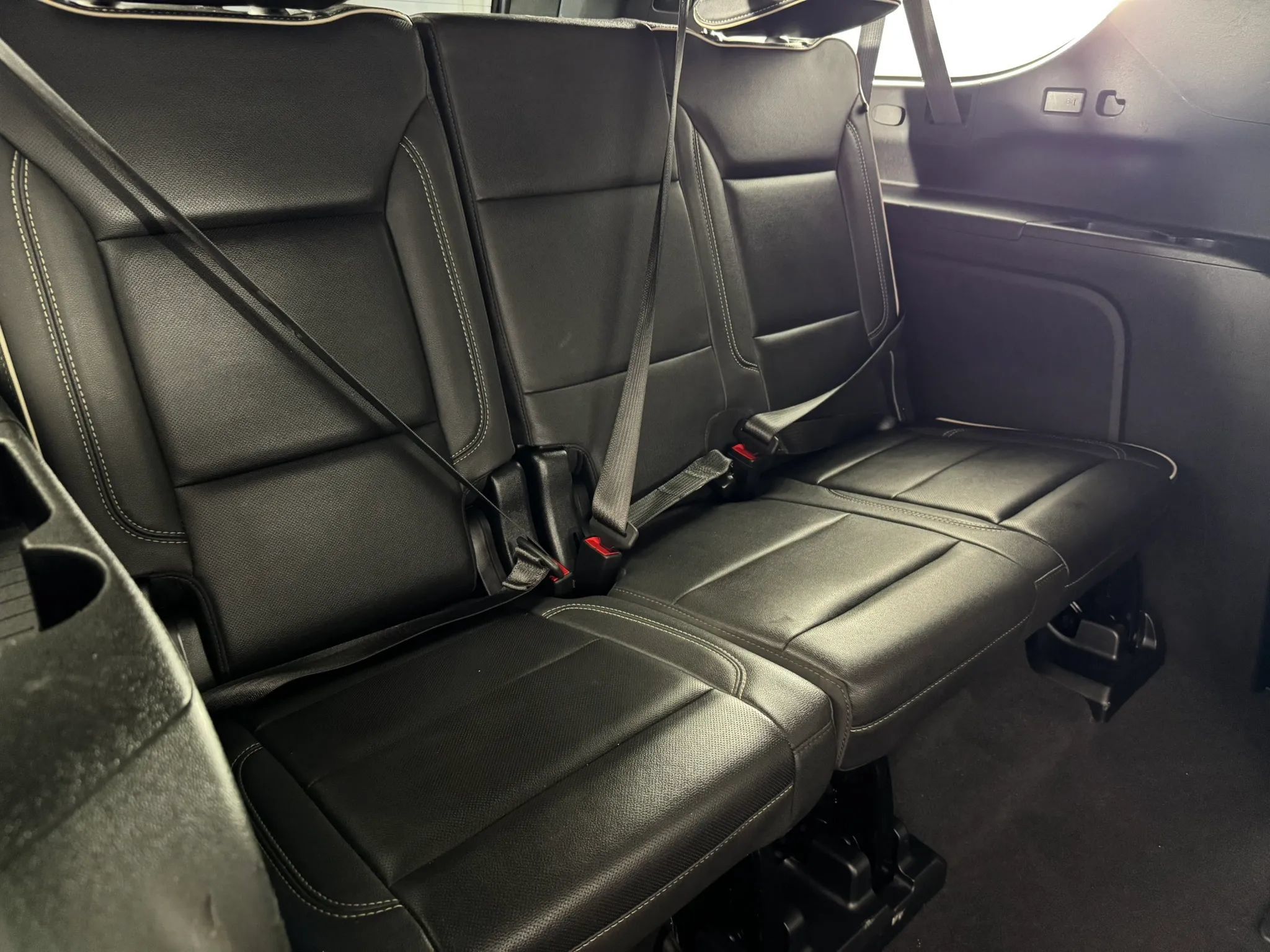 Used 2023 Chevrolet Suburban Premier AWD/4WD image 41