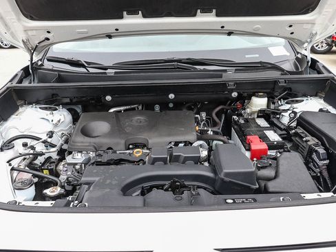 Certified 2025 Toyota RAV4 XLE w/ Convenience Package FWD image 28