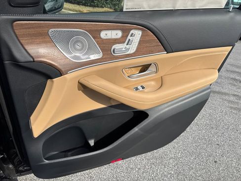 New 2026 Mercedes-Benz GLS 450 4MATIC image 15