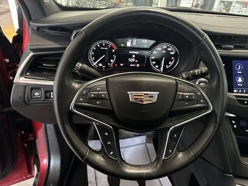 Certified 2023 Cadillac XT5 Premium Luxury w/ LPO, Floor Liner Package image 11