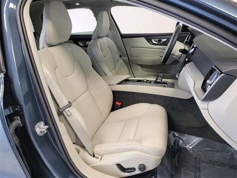 Certified 2026 Volvo V60 B5 Cross Country Plus w/ Protection Package Premier image 21