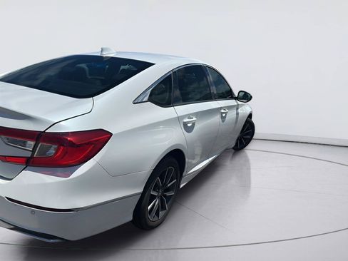 Used 2021 Honda Accord EX-L image 2