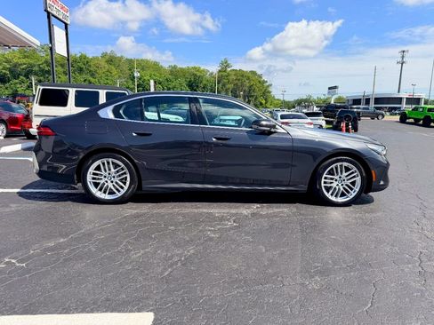 Used 2025 BMW 530i RWD image 11