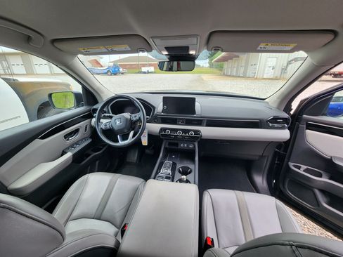 Used 2023 Honda Pilot EX-L image 10