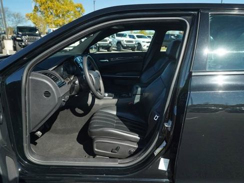 Used 2023 Chrysler 300 S image 11