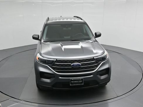 Certified 2022 Ford Explorer XLT image 42
