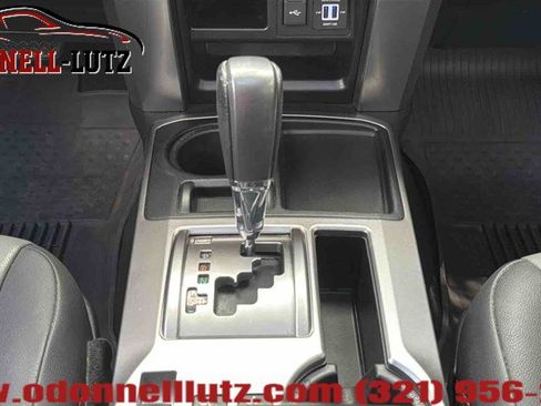 Used 2021 Toyota 4Runner SR5 Premium w/ Moonroof Package RWD image 31