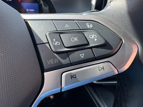 Used 2024 Volkswagen Atlas Cross Sport SEL Premium R-Line AWD/4WD image 19