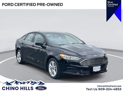 Used 2018 Ford Fusion SE w/ Fusion SE Technology Package FWD image 1