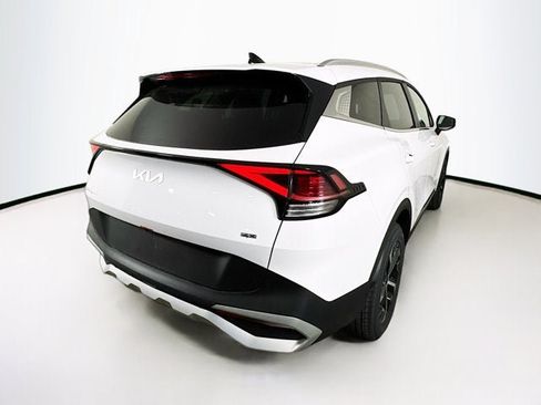 Used 2025 Kia Sportage EX AWD/4WD image 5