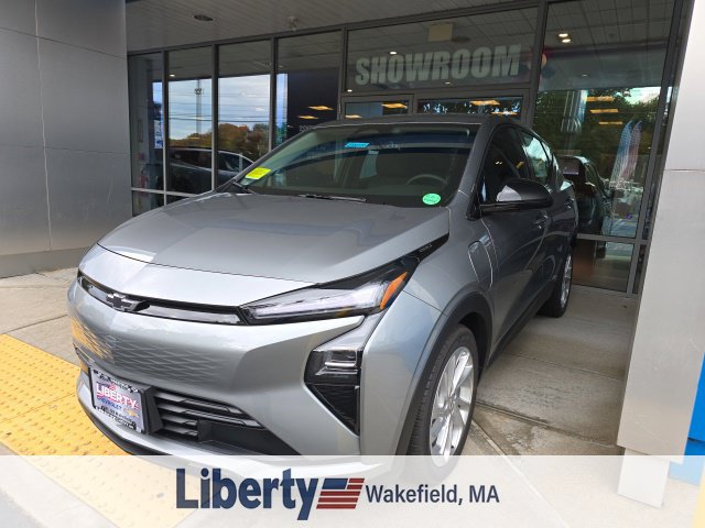 New 2027 Chevrolet Bolt LT w/ Comfort Package FWD image 4