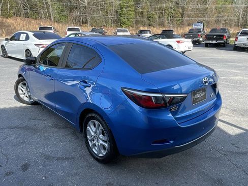 Used 2018 Toyota Yaris iA image 4