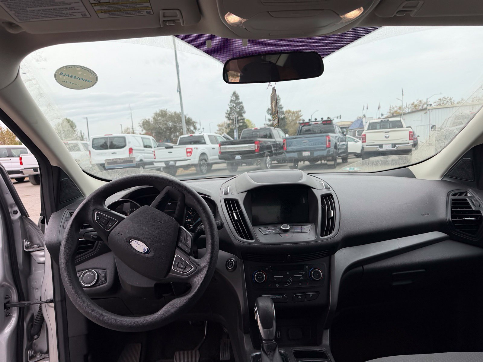 Used 2019 Ford Escape SE FWD image 11