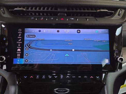 New 2026 Jeep Grand Cherokee Laredo image 19