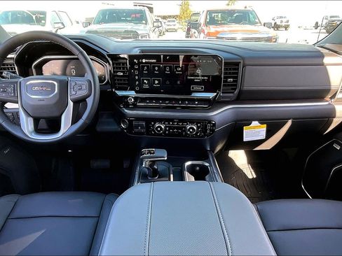 New 2026 GMC Sierra 1500 SLT w/ SLT Premium Plus Package image 5