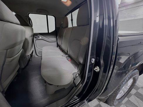 Used 2019 Nissan Frontier SV RWD image 27