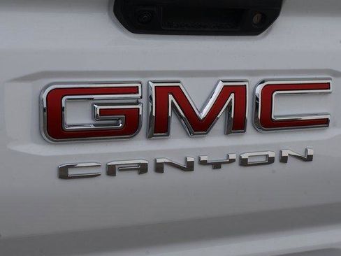 New 2026 GMC Canyon AT4 image 18