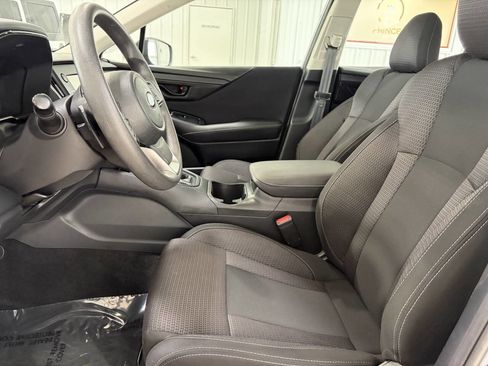 Used 2024 Subaru Outback image 9