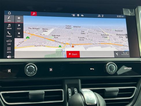 Used 2025 Porsche Macan image 22